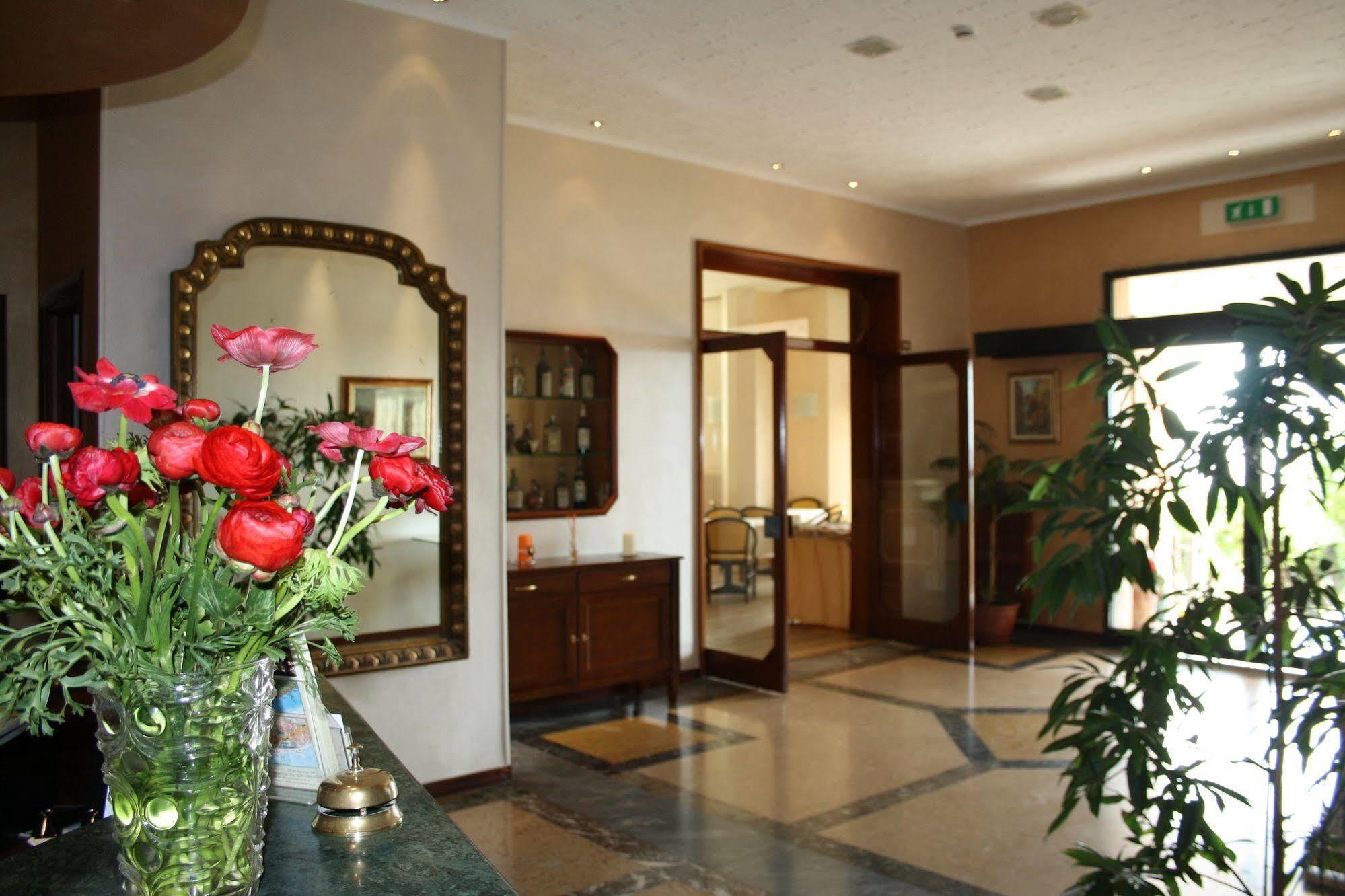 Hotel Napoleon سانريمو المظهر الخارجي الصورة